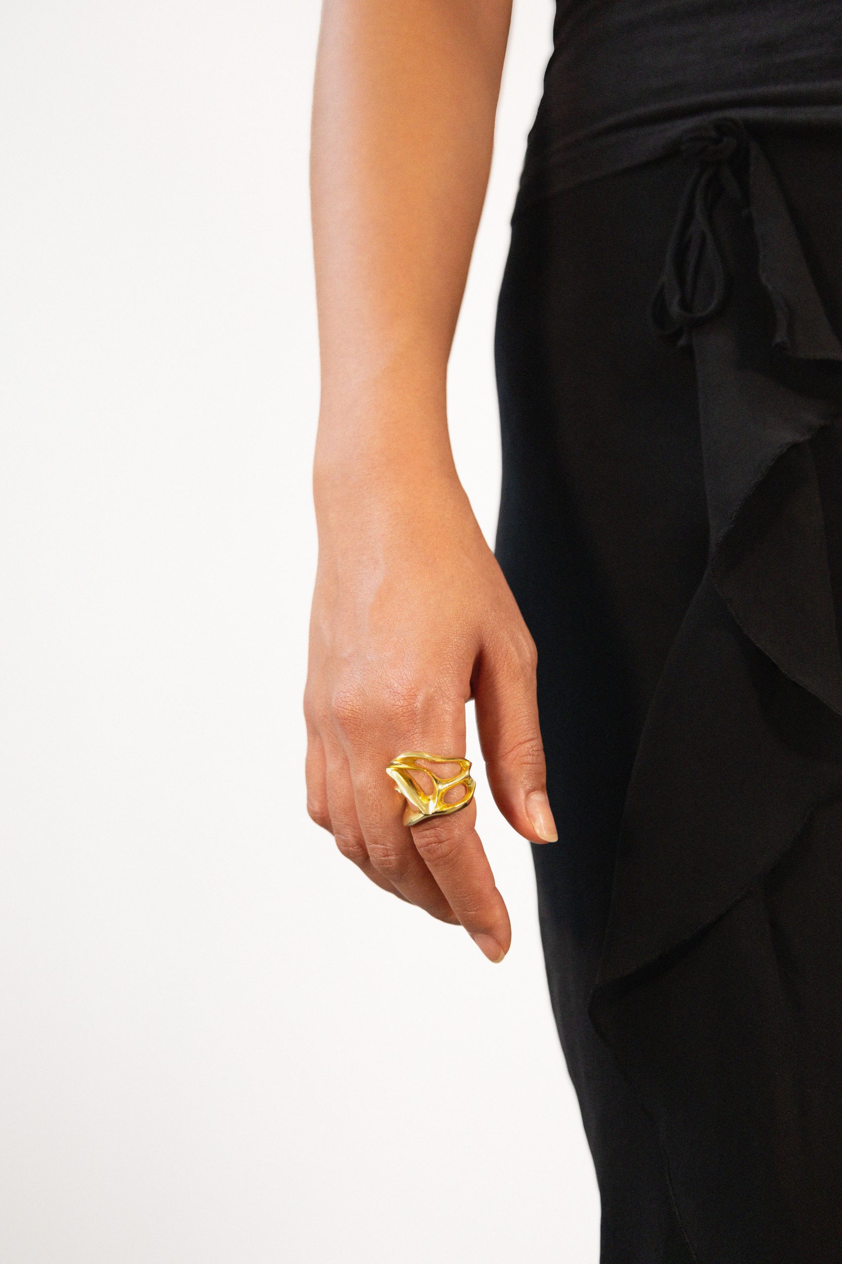 Spiders_Web_Ring_Hand_2