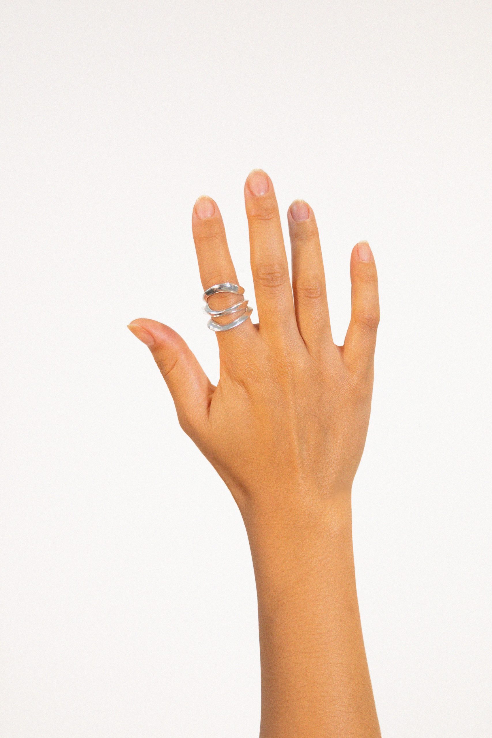 Tendrill_Silber_Hand_1