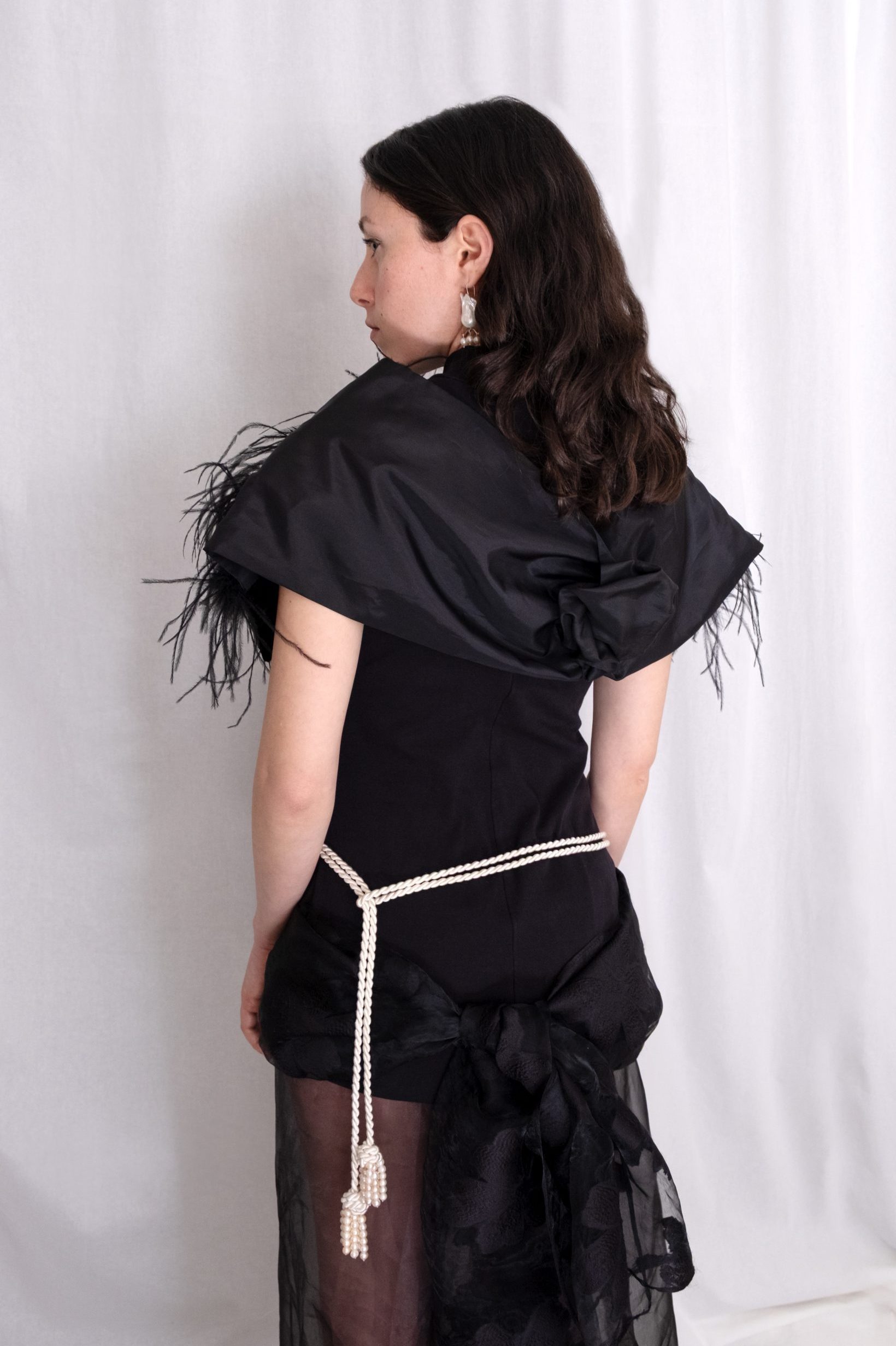 2_Tasseled Belt_Pearls_lea_3